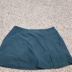 NWT Chic Teal Ribbed Golf Skort